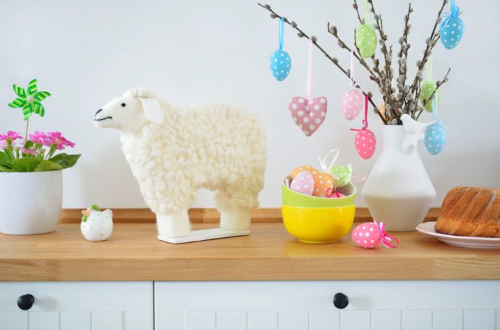 Wiosenna dekoracja - owca