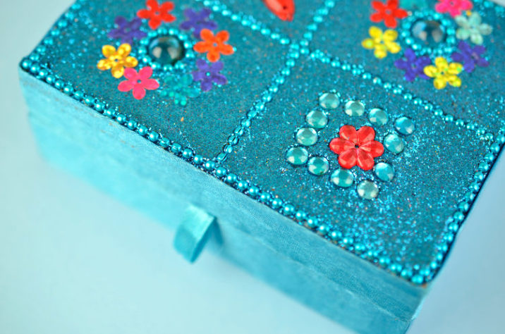 Indyjskie pudełko na biżuterię – niebieskie